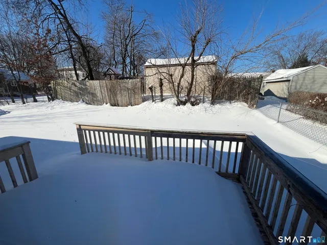 $1,975 | 27 Thomas Street, New Britain, CT 06051