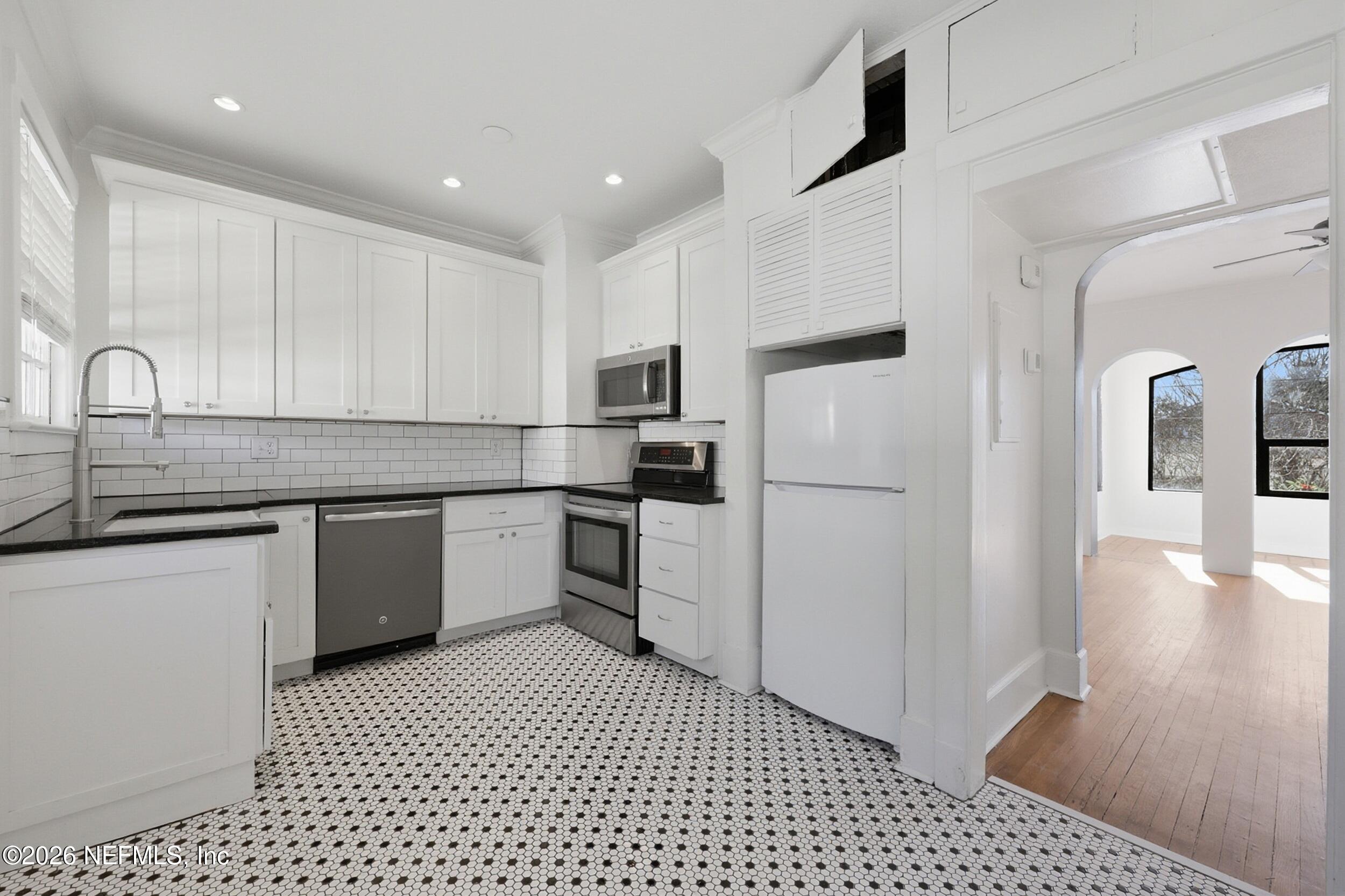 1625 Seminole Road, Unit 1625 Jacksonville, FL 32205 - Photo 14 of 27 The Real Estateographers_013 (1)