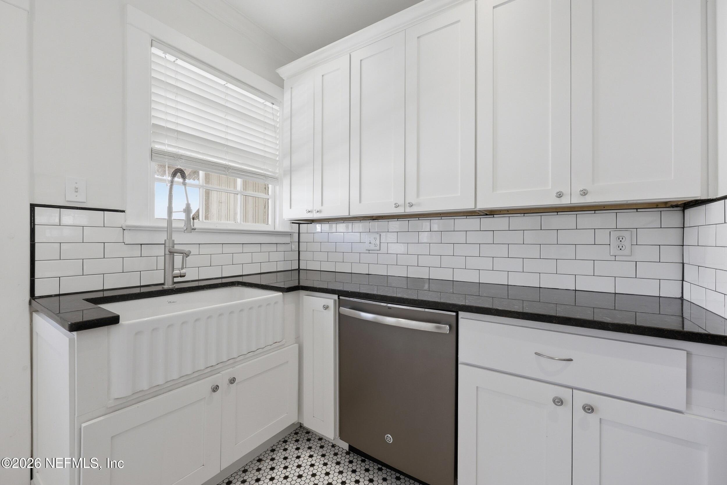 1625 Seminole Road, Unit 1625 Jacksonville, FL 32205 - Photo 17 of 27 The Real Estateographers_016 (1)