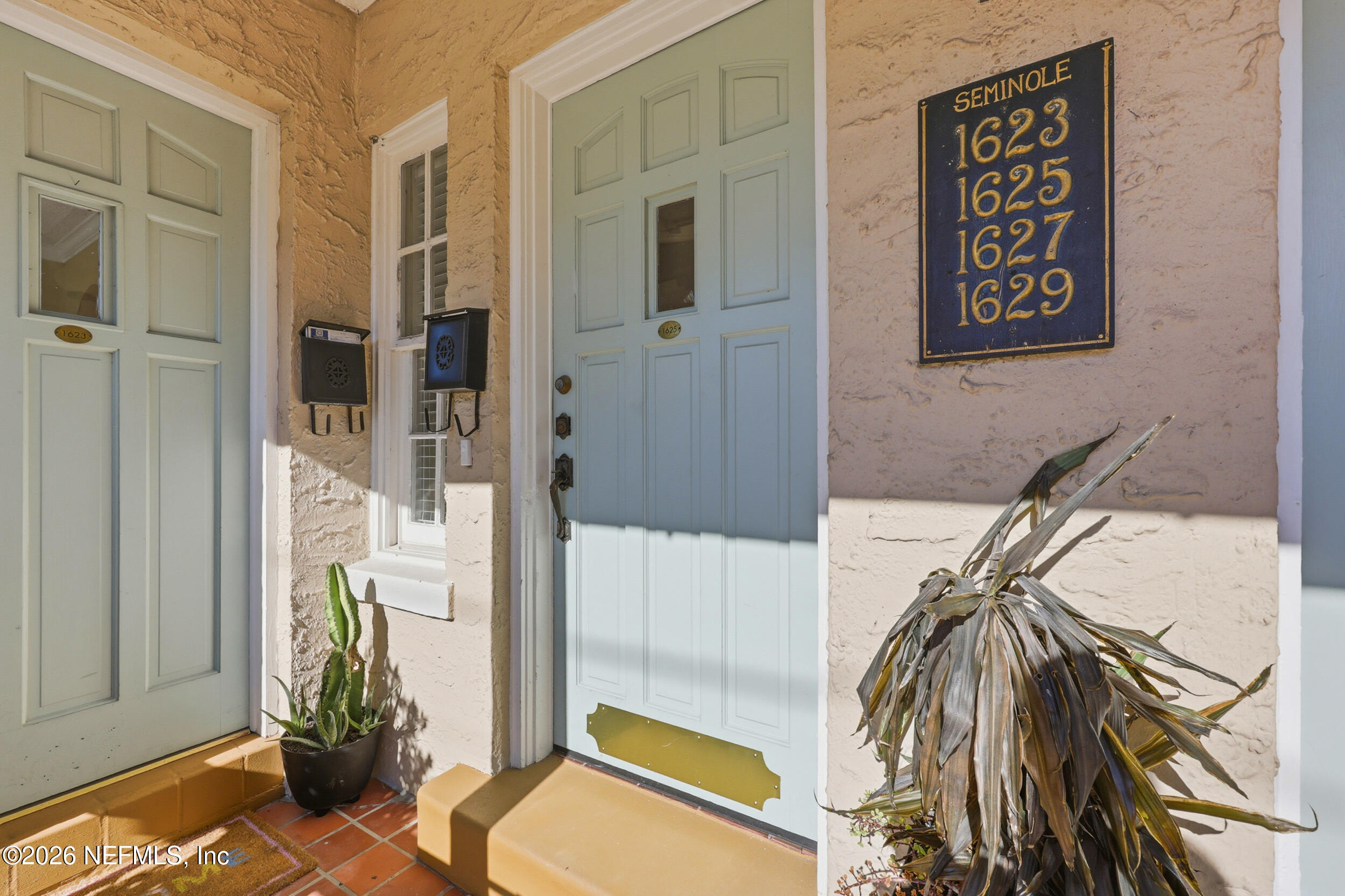 1625 Seminole Road, Unit 1625 Jacksonville, FL 32205 - Photo 2 of 22 a view of a entryway