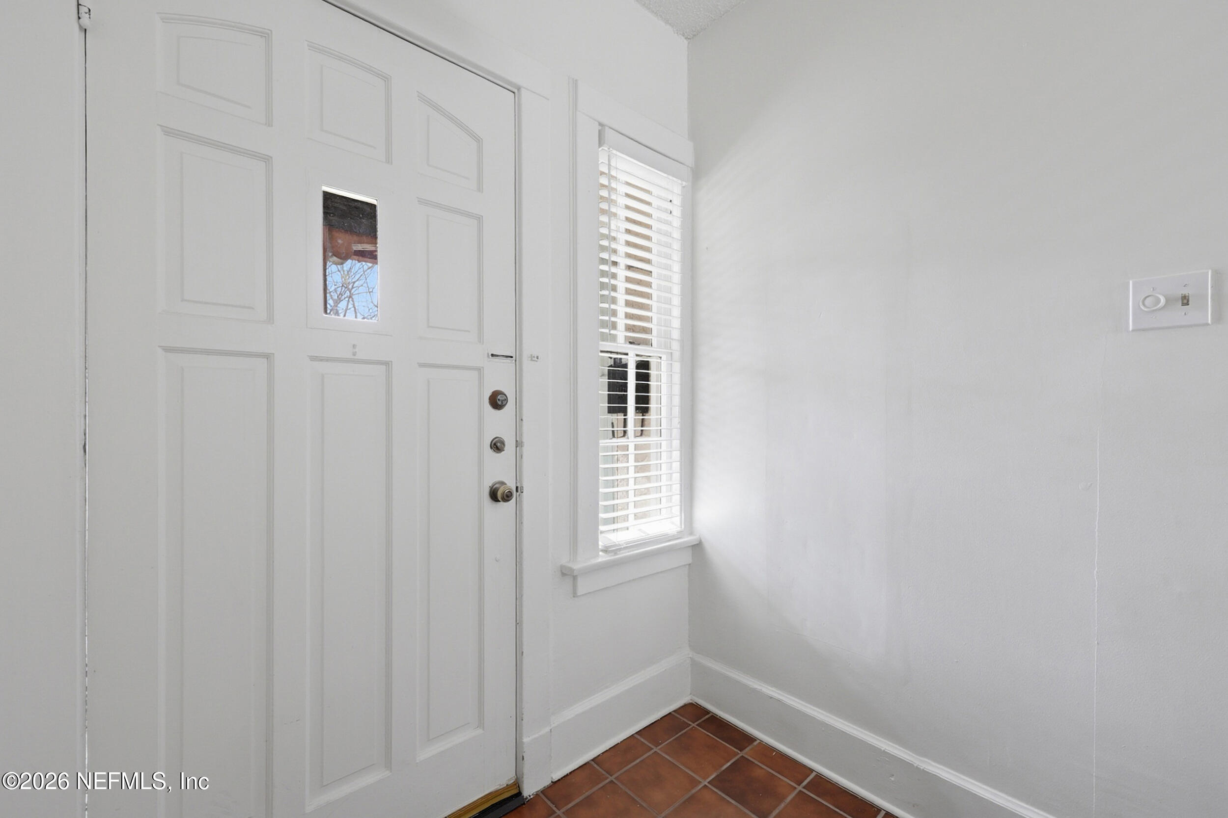 1625 Seminole Road, Unit 1625 Jacksonville, FL 32205 - Photo 3 of 22 a view of a room that has a window in it