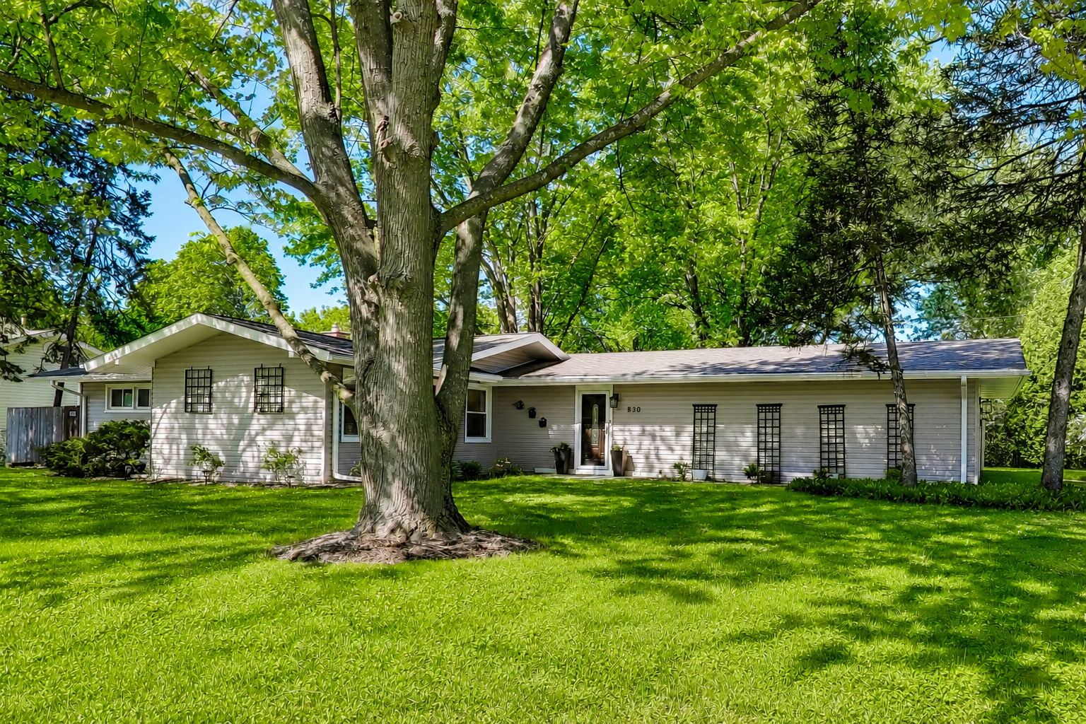 830 Estes Street Gurnee, IL 60031 - Photo 2 of 42