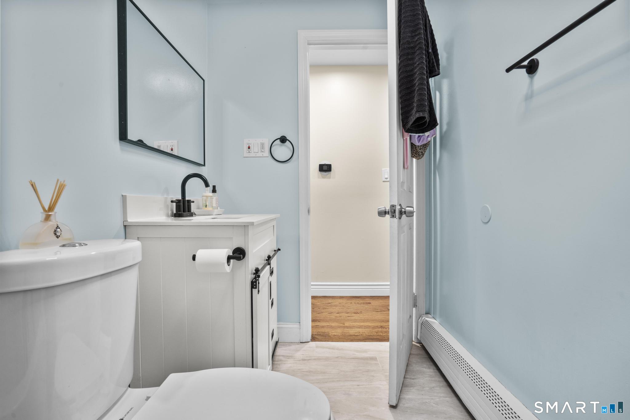 33 Allen Avenue Meriden, CT 06451 - Photo 8 of 36