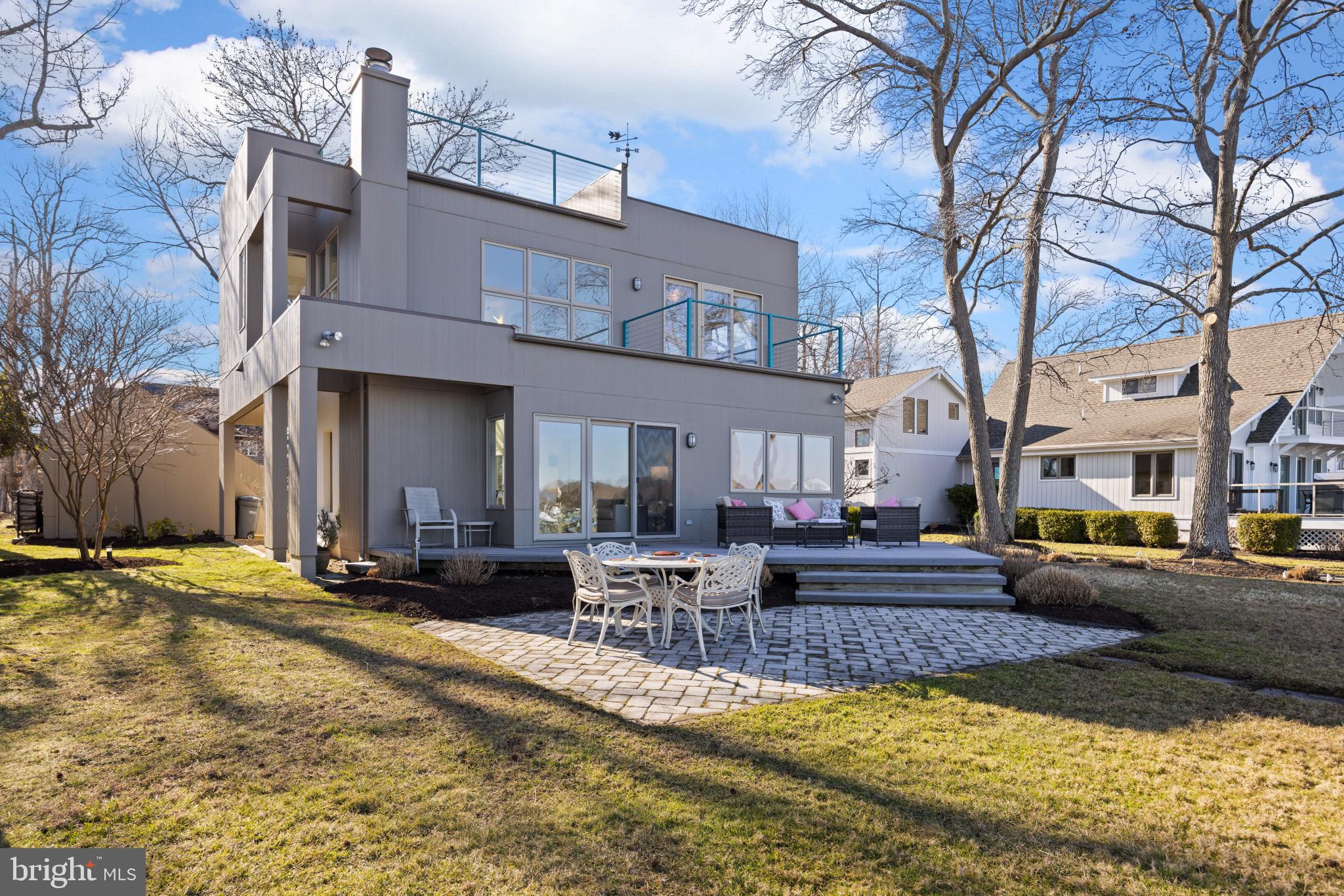 3803 Thomas Point Road Annapolis, MD 21403 - Photo 35 of 42 Multiple exterior entertaining areas