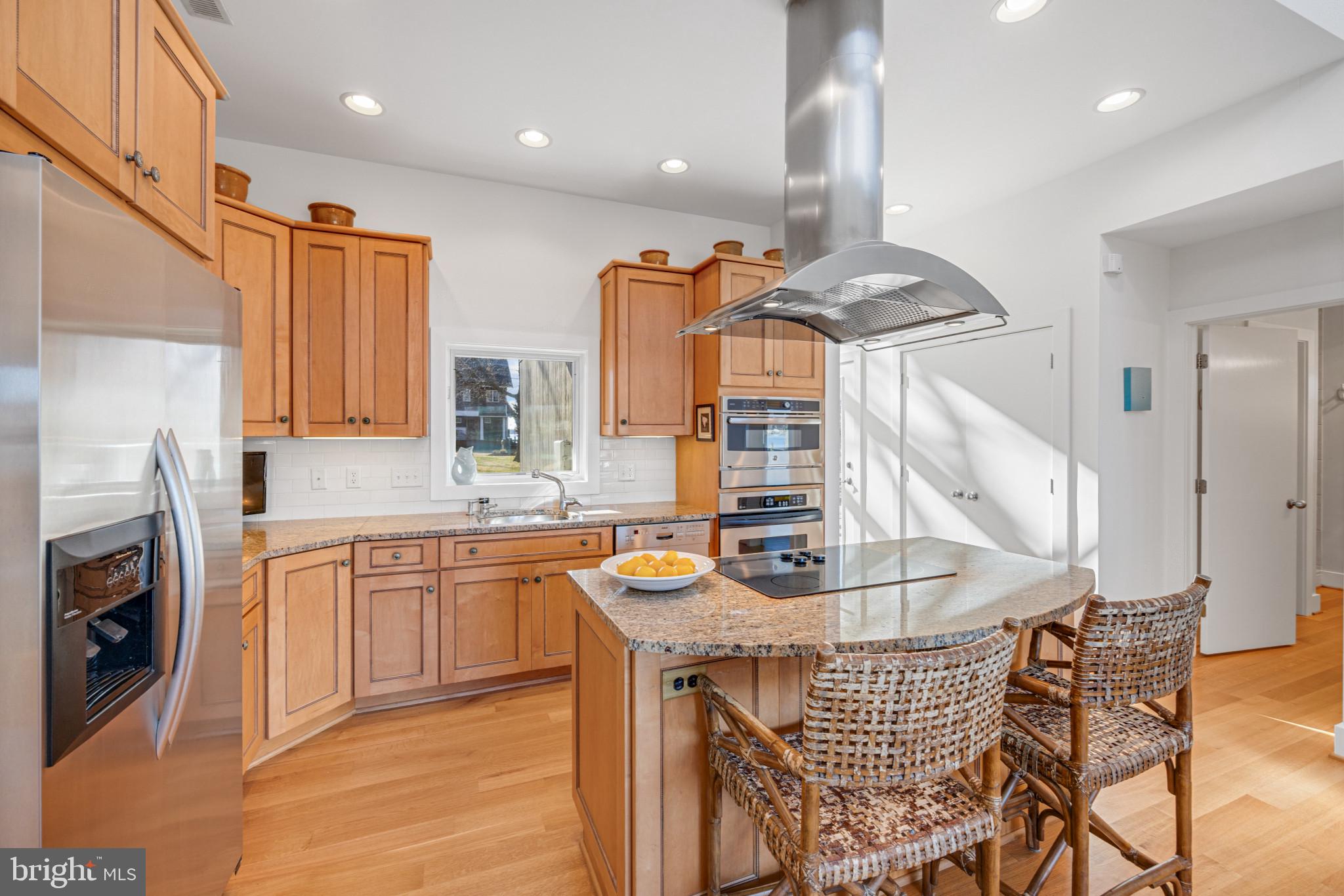 Gourmet Kitchen with island