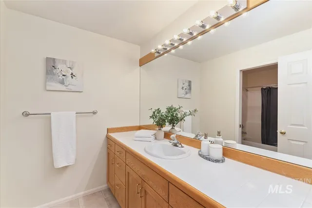 $775,000 | 8504 West Pool Court, Garden City, ID 83714