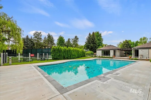 $775,000 | 8504 West Pool Court, Garden City, ID 83714