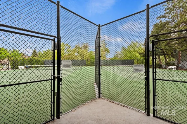 $775,000 | 8504 West Pool Court, Garden City, ID 83714