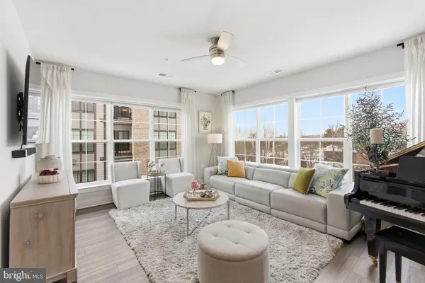 $669,000 | 102 St Ives Place, Unit 307, Oxon Hill, MD 20745