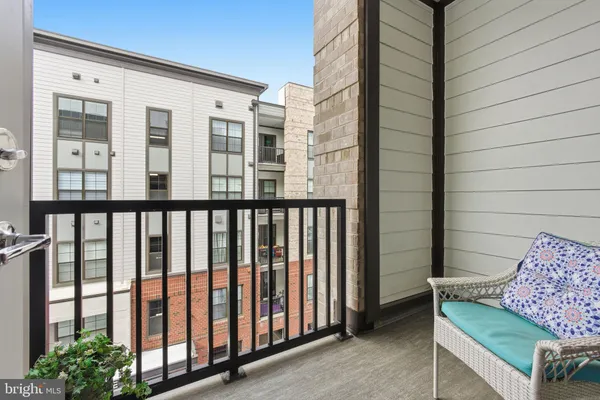 $669,000 | 102 St Ives Place, Unit 307, Oxon Hill, MD 20745