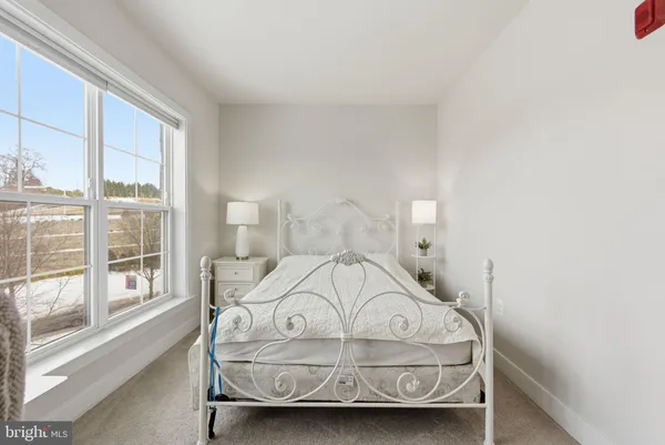 $669,000 | 102 St Ives Place, Unit 307, Oxon Hill, MD 20745