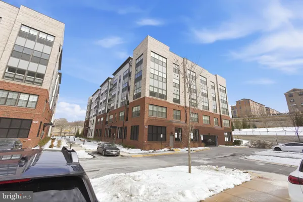 $669,000 | 102 St Ives Place, Unit 307, Oxon Hill, MD 20745