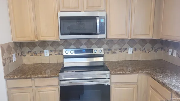 $2,295 | 721 Wooded Trail, Schertz, TX 78154