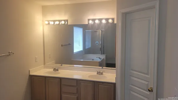 $2,295 | 721 Wooded Trail, Schertz, TX 78154