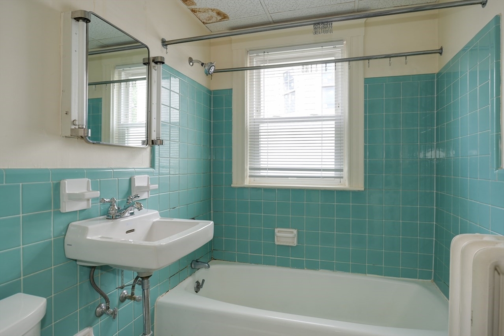 182 Larch Road Cambridge, MA 02138 - Photo 17 of 37 Gallery Image 17