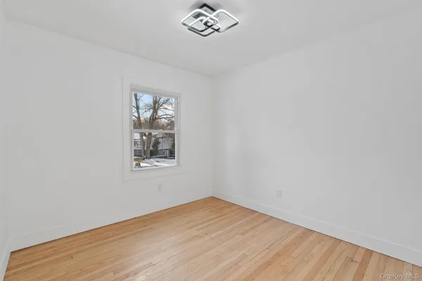 $584,999 | 52 Rudolph Road, Modena, NY 12548