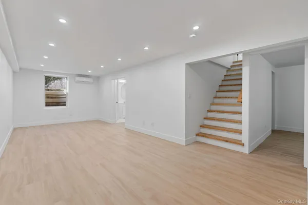 $584,999 | 52 Rudolph Road, Modena, NY 12548