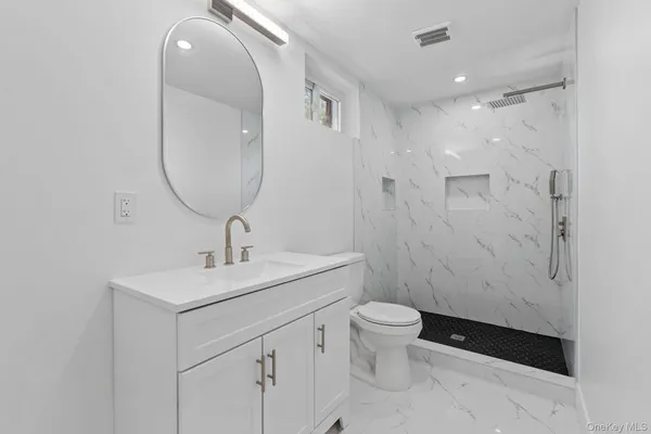 $584,999 | 52 Rudolph Road, Modena, NY 12548