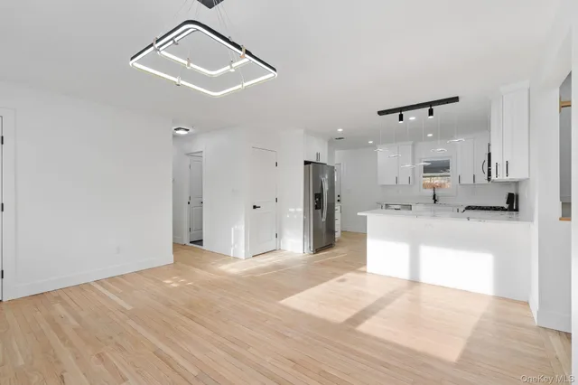 $599,999 | 52 Rudolph Road, Modena, NY 12548