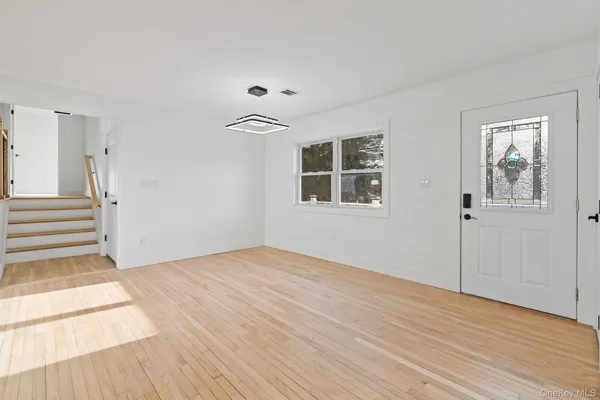 $584,999 | 52 Rudolph Road, Modena, NY 12548