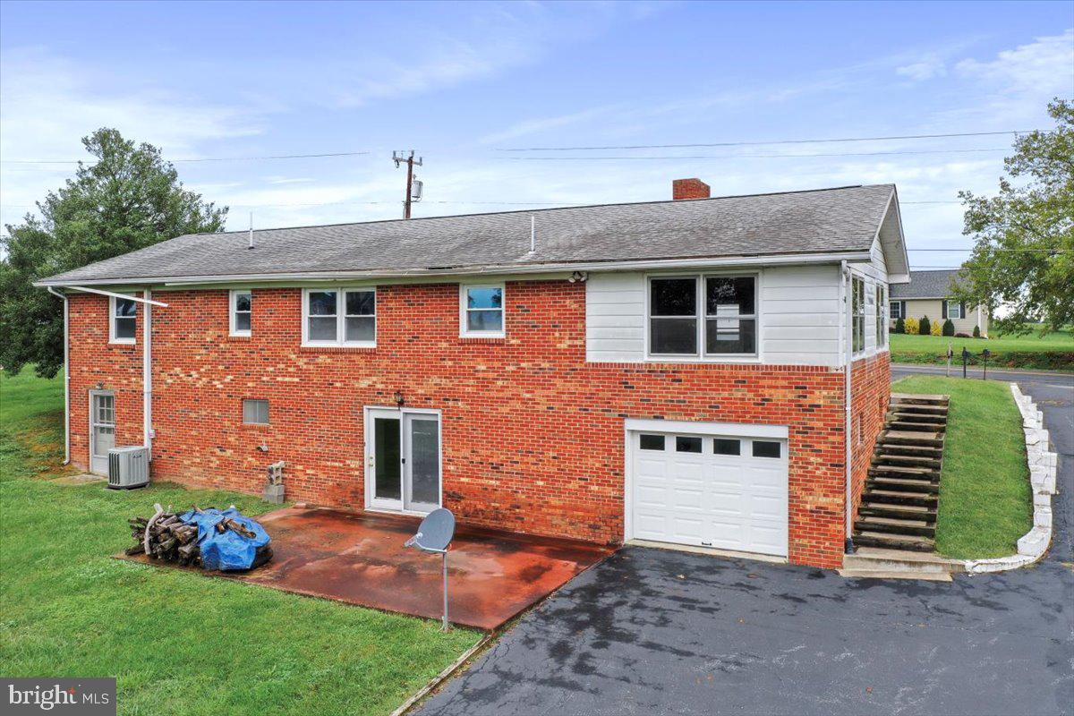 464 Mill Road Woodstock, VA 22664 - Photo 3 of 21 Rear