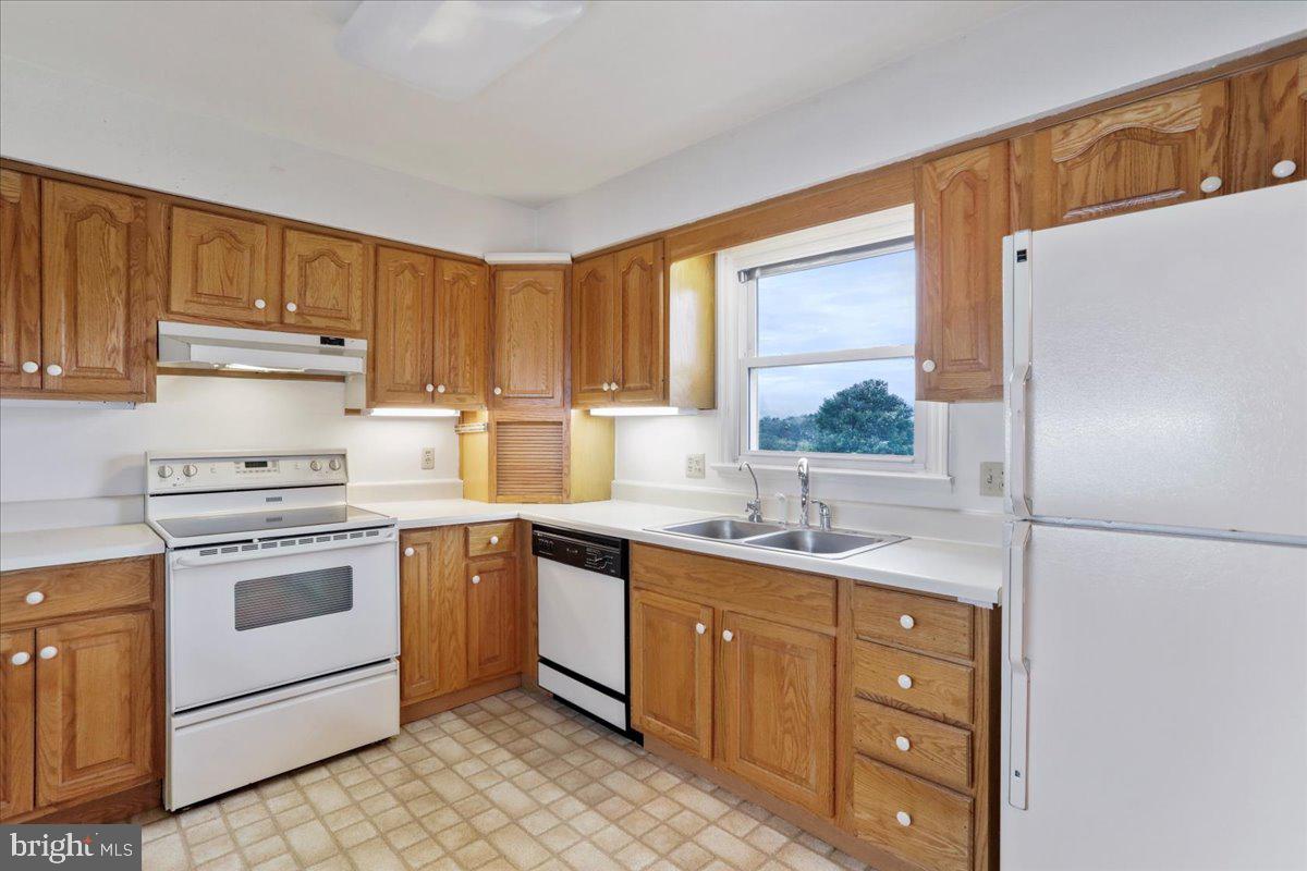 464 Mill Road Woodstock, VA 22664 - Photo 4 of 21 Kitchen