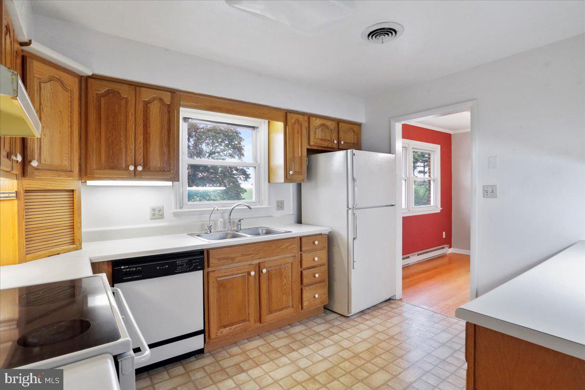 464 Mill Road Woodstock, VA 22664 - Photo 5 of 21 Kitchen