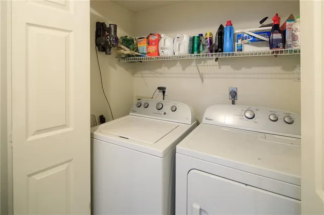 $1,900 | 3777 Peachtree Road Northeast, Unit 715, Brookhaven, GA 30319