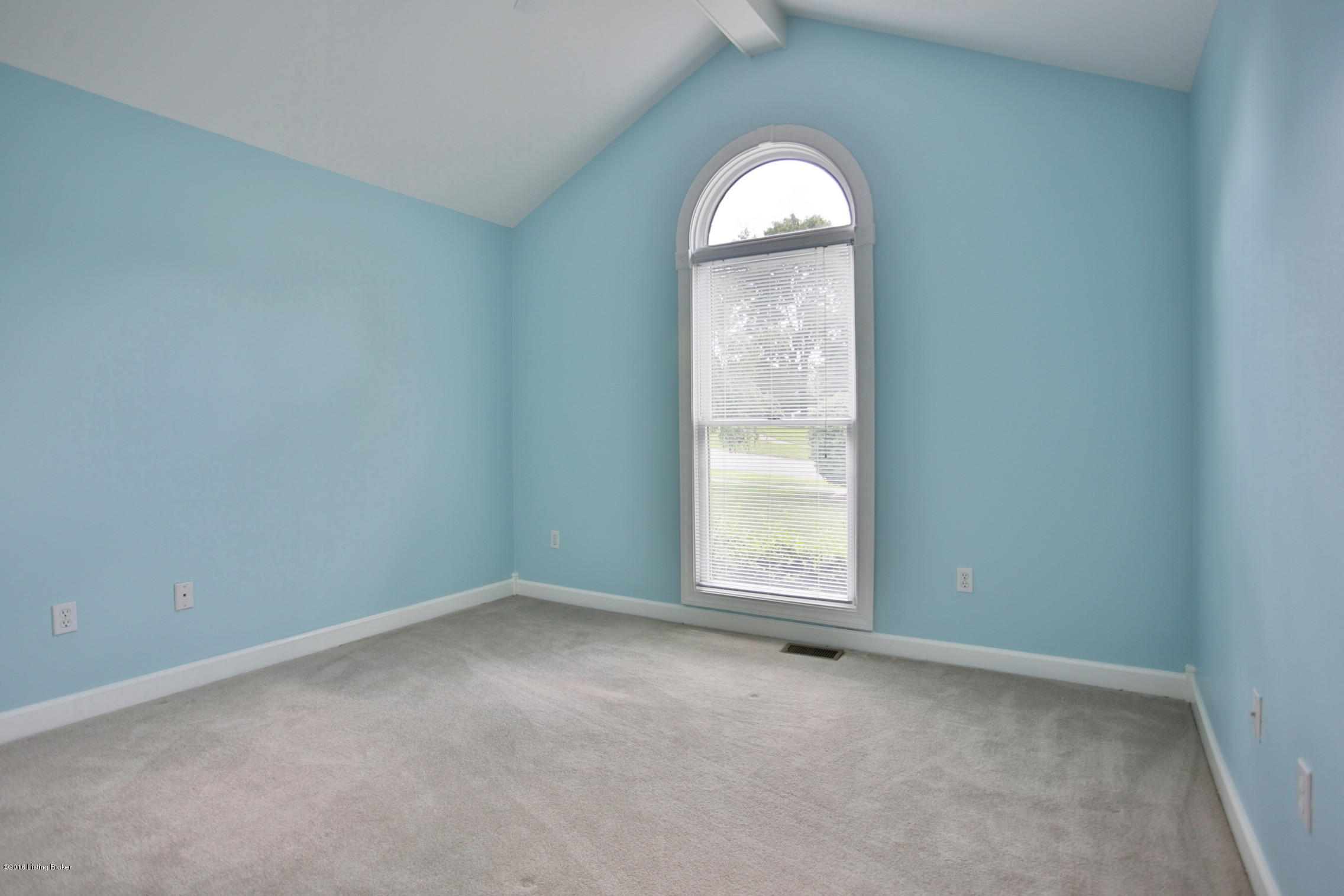 10528 Edgewater Road Louisville, KY 40223 - Photo 29 of 40 29