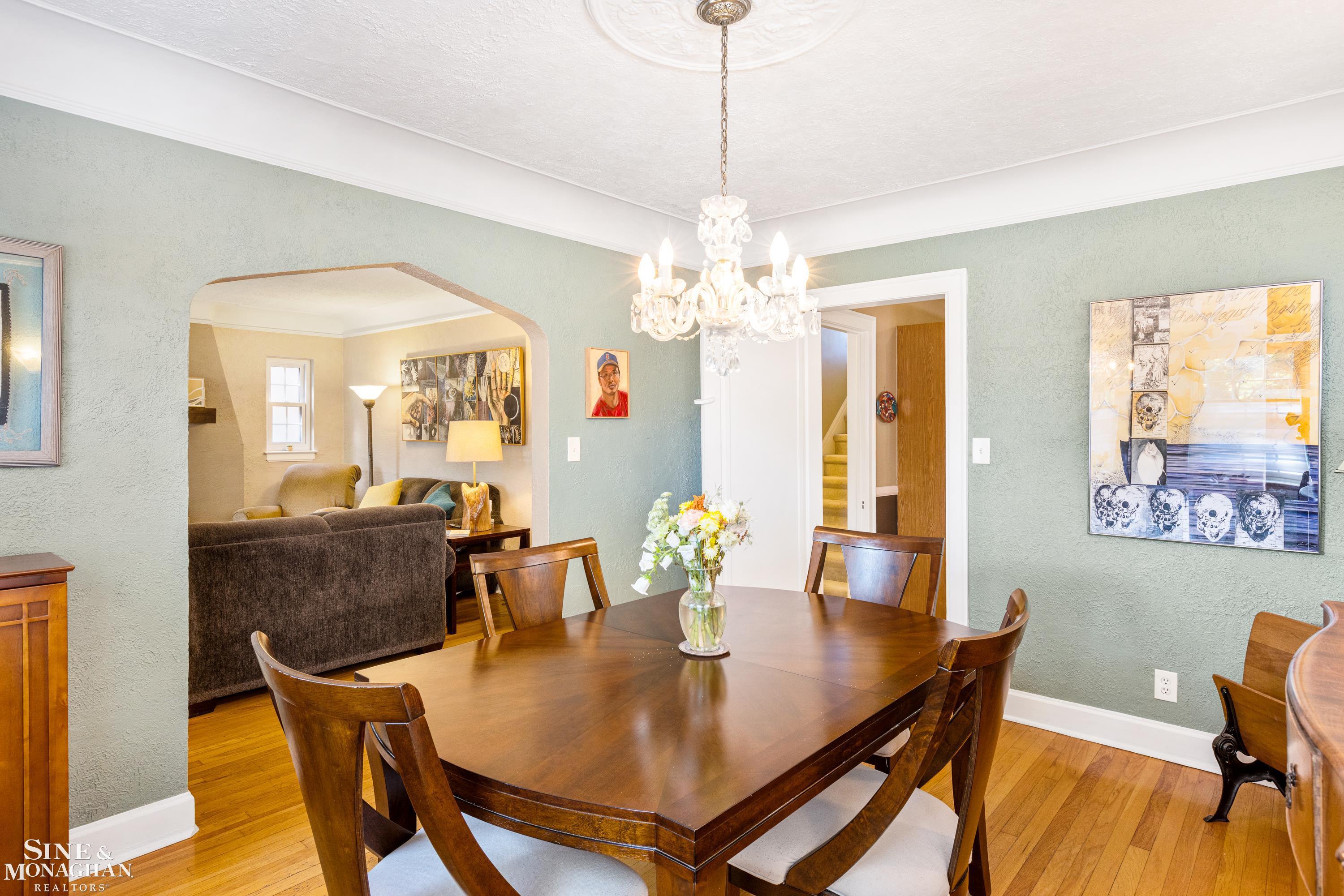417 Moran Road Grosse Pointe, MI 48236 - Photo 8 of 40 50115162-7.JPG