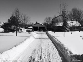 21823 Middlebelt Road New Boston, MI 48164 - Photo 9 of 28