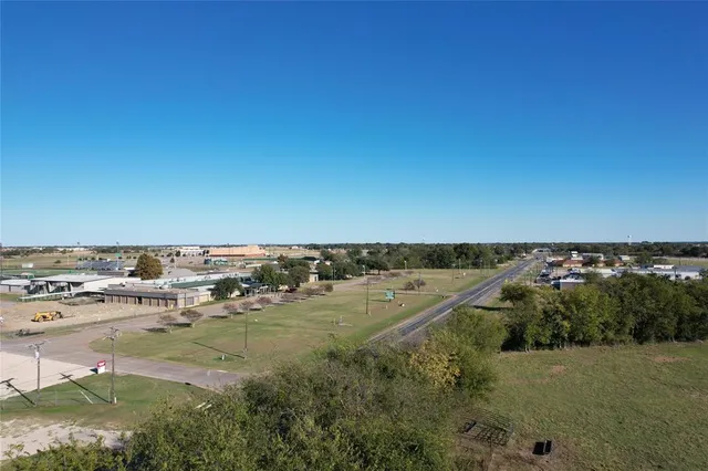 $700,000 | 175 St Mabank Tx 75147, Unit MASON ST)/EASLEY PKWY, Mabank, TX 75147