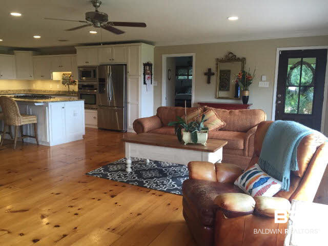 6377 Bay Road Mobile, AL 36605 - Photo 4 of 27 For Sale: 6377 Bay Road, Mobile, AL 36605 Living Room