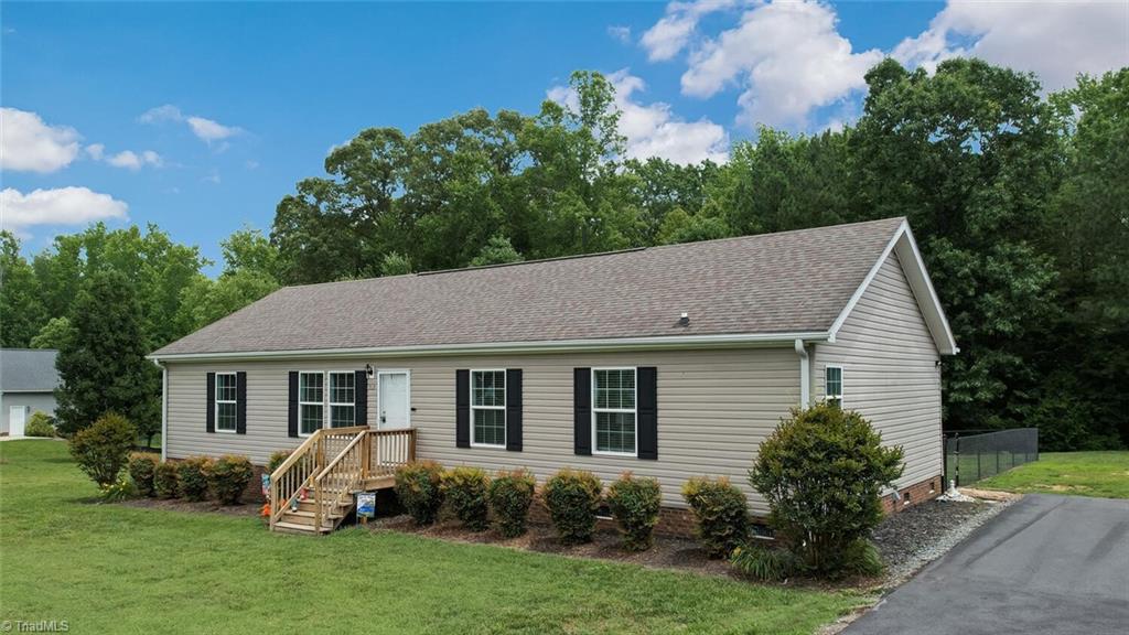 717 Sandy Cross Road Reidsville, NC 27320 - Photo 8 of 37