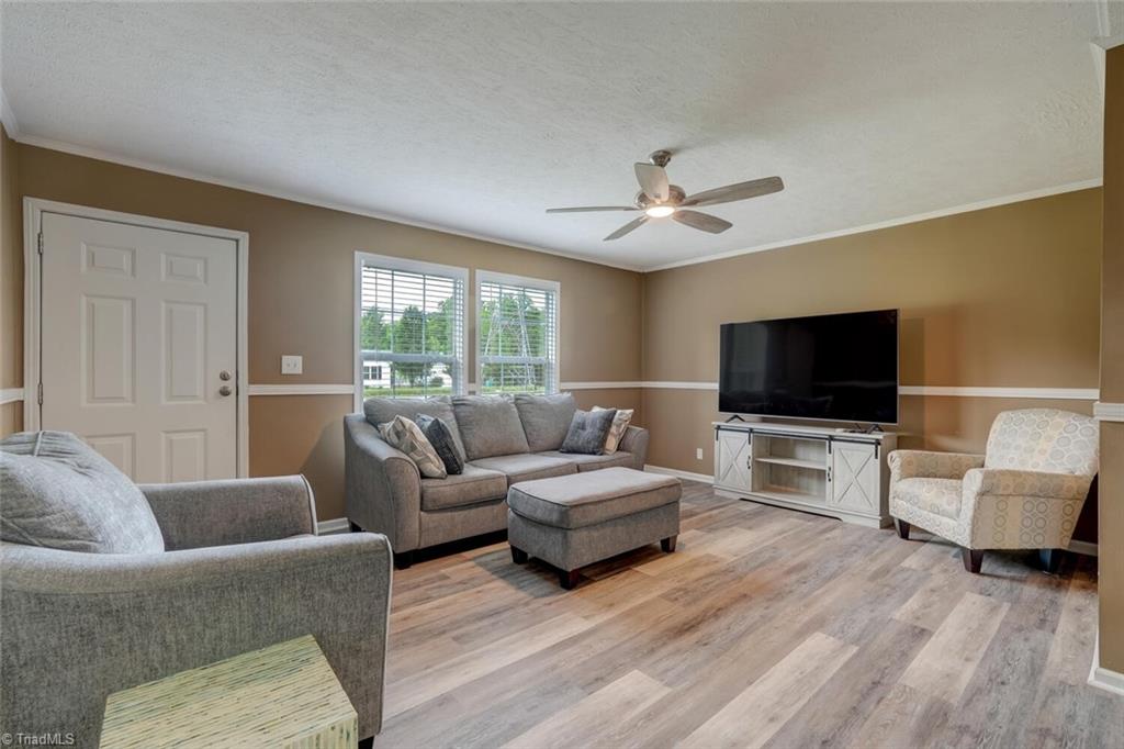 717 Sandy Cross Road Reidsville, NC 27320 - Photo 10 of 37