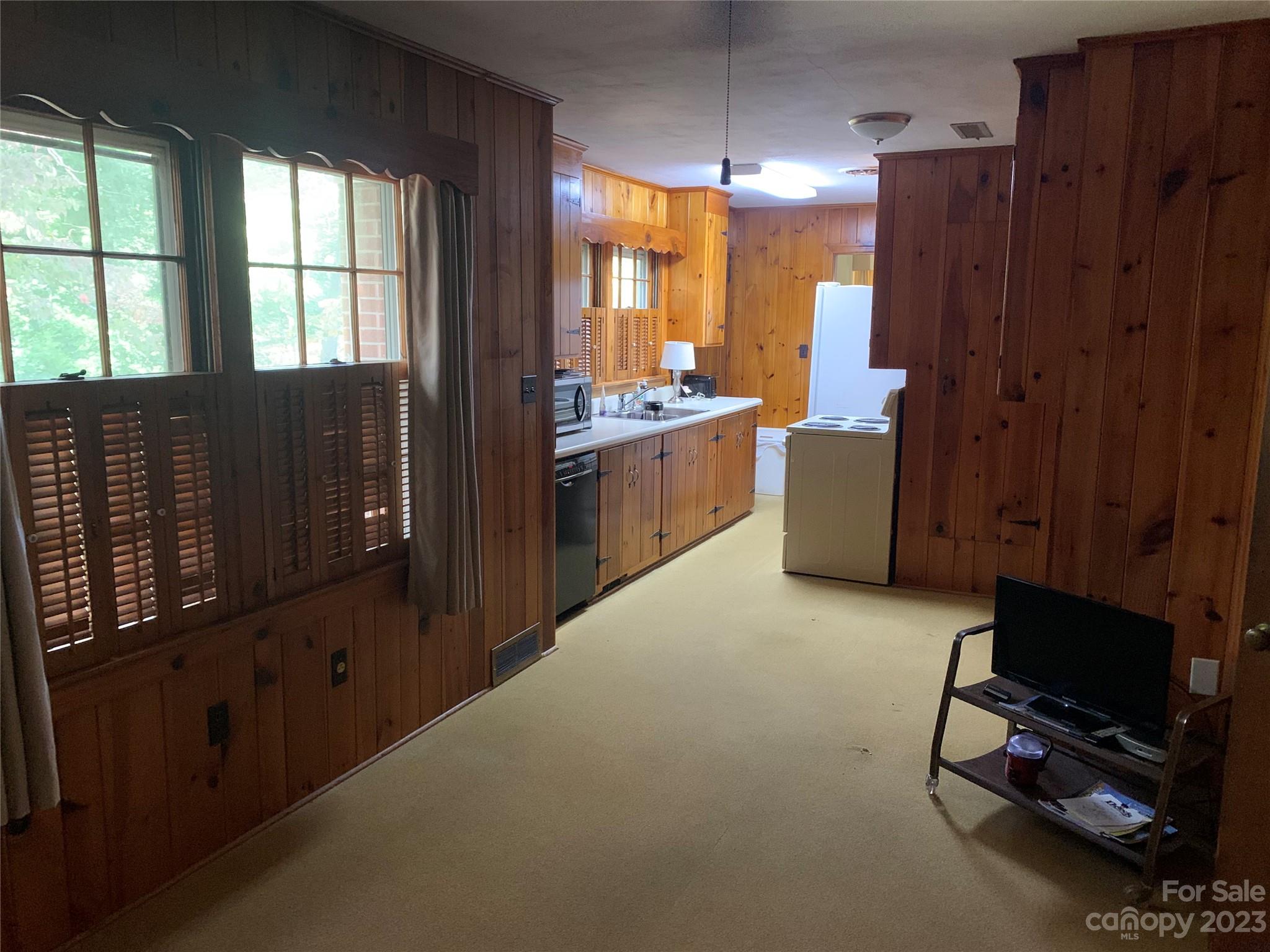 113 Hill Street Rutherfordton, NC 28139 - Photo 8 of 25 Gallery Image 8