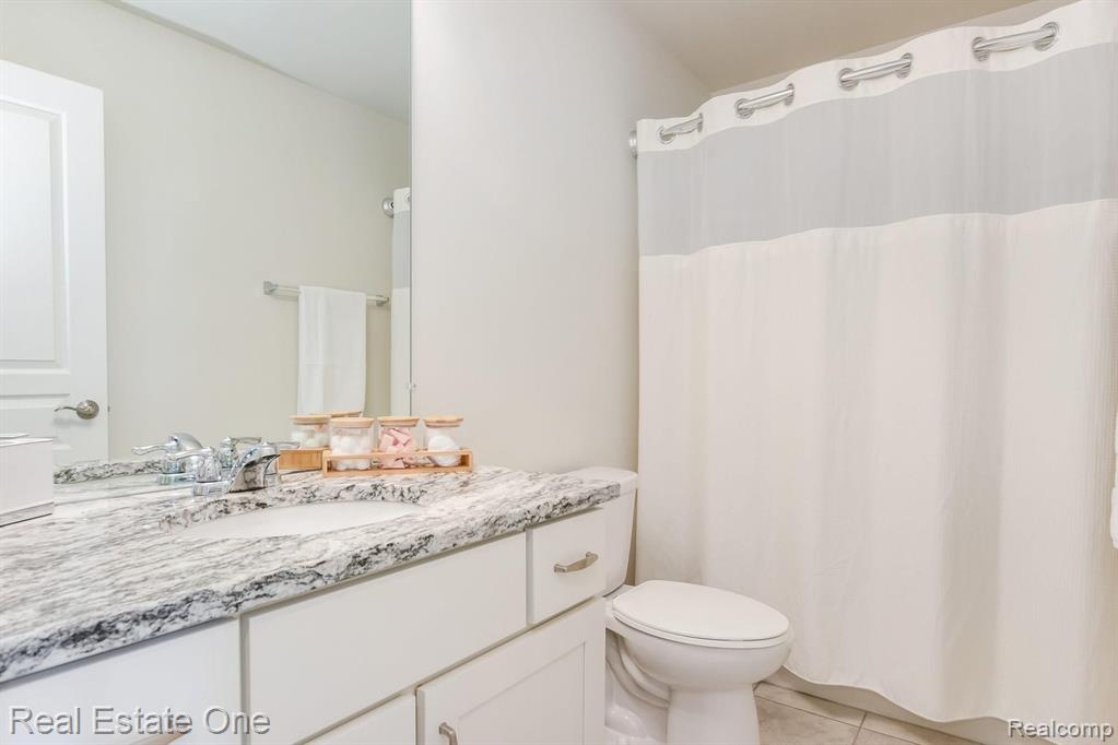 2892 Glenbar Circle Rochester, MI 48307 - Photo 19 of 29