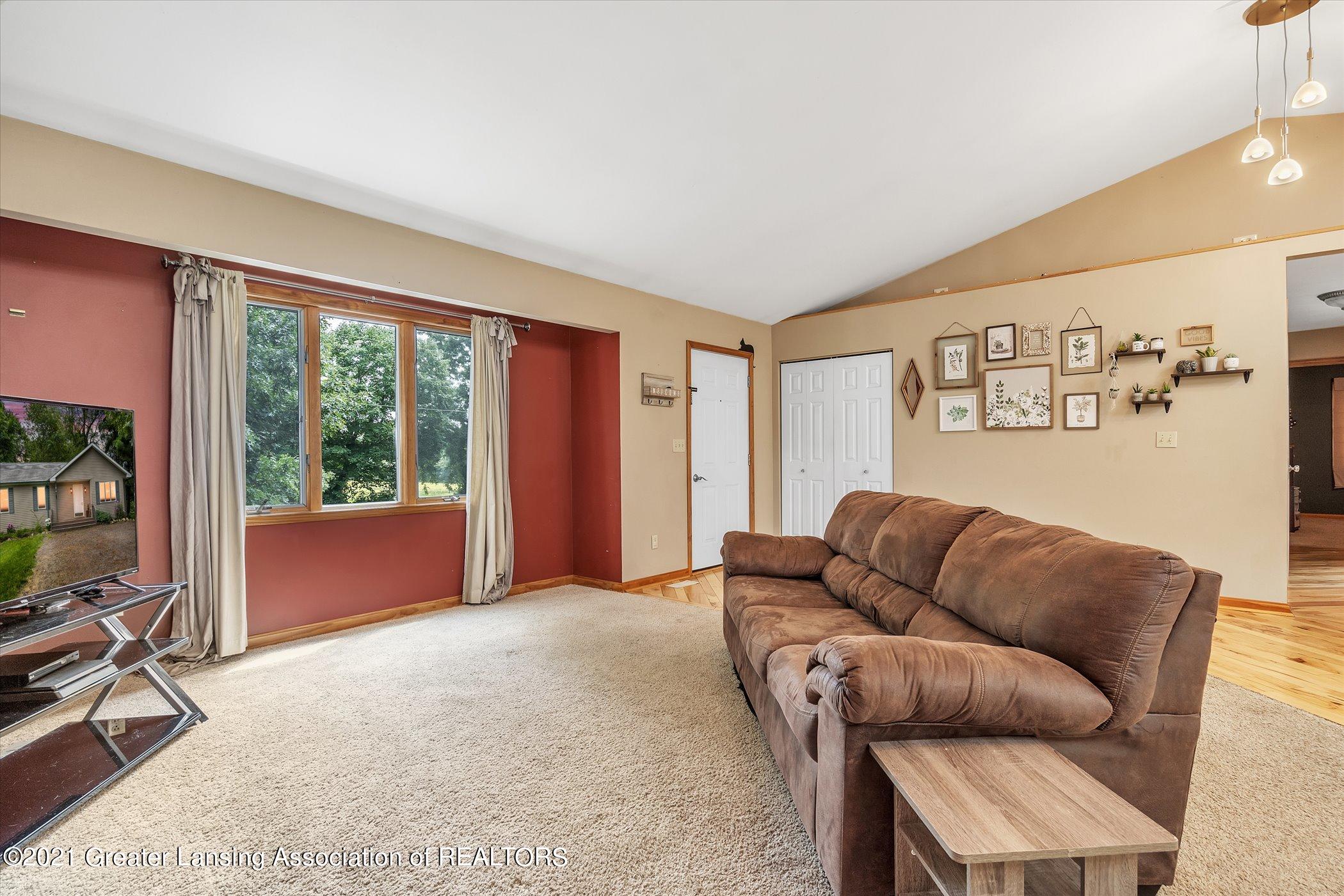 9508 Townley Road Springport, MI 49284 - Photo 8 of 33 08-9508-Townley-Rd-WindowStill-Real-Esta