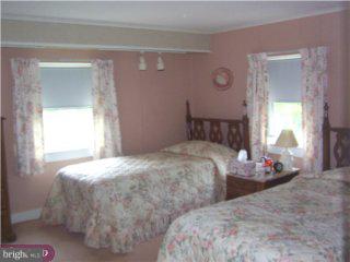 35 Park Road Reading, PA 19609 - Photo 4 of 6 Gallery Image 4