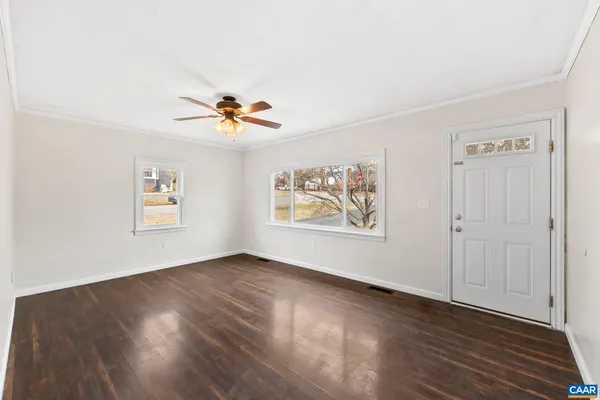 $300,000 | 112 Lee Street, Staunton, VA 24401