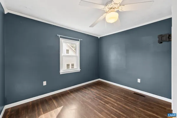 $300,000 | 112 Lee Street, Staunton, VA 24401