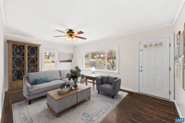 $300,000 | 112 Lee Street, Staunton, VA 24401