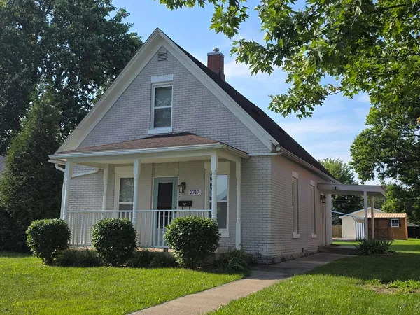 $127,500 | 2717 Elm Street, Quincy, IL 62301
