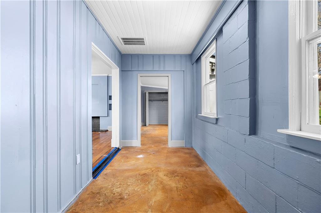 2950 Semmes Street Atlanta, GA 30344 - Photo 8 of 26