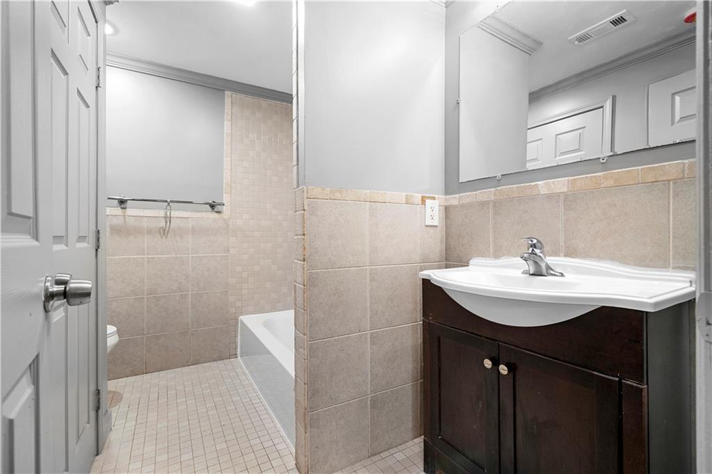 2950 Semmes Street Atlanta, GA 30344 - Photo 10 of 26