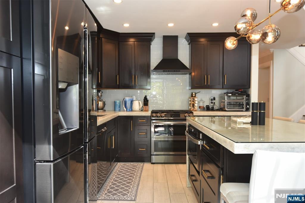 397 Green Mountain Road Mahwah, NJ 07430 - Photo 13 of 40 Gallery Image 13