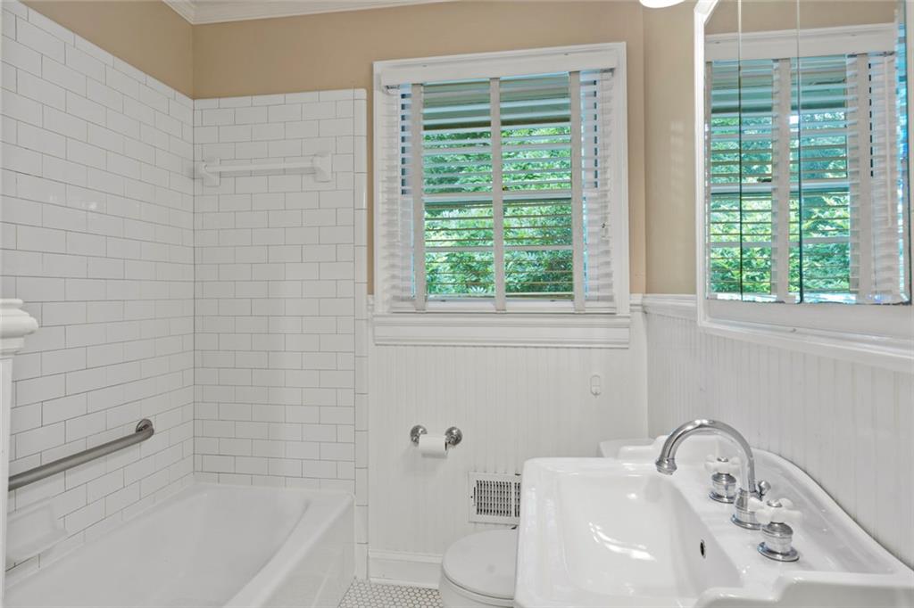 129 Parkside Circle Decatur, GA 30030 - Photo 21 of 62