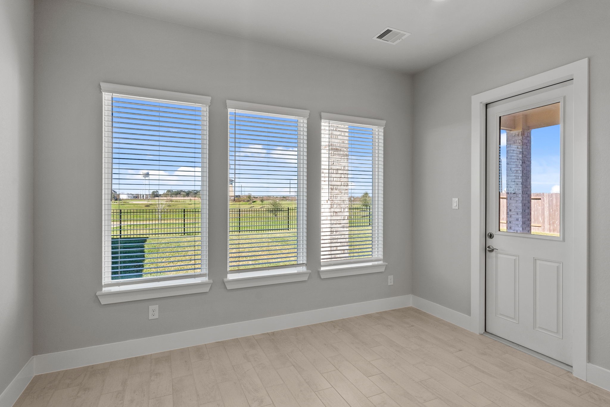 413 Hampton Edge Lane Waller, TX 77484 - Photo 9 of 42