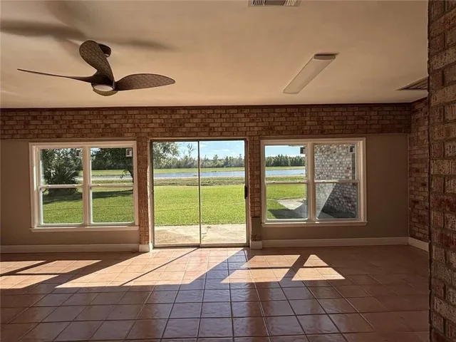 $479,000 | 629 Willowdale Boulevard, Luling, LA 70070