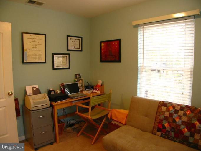 1322 Harbor Road Annapolis, MD 21403 - Photo 11 of 30 3rd Bedroom is located on the Main Level